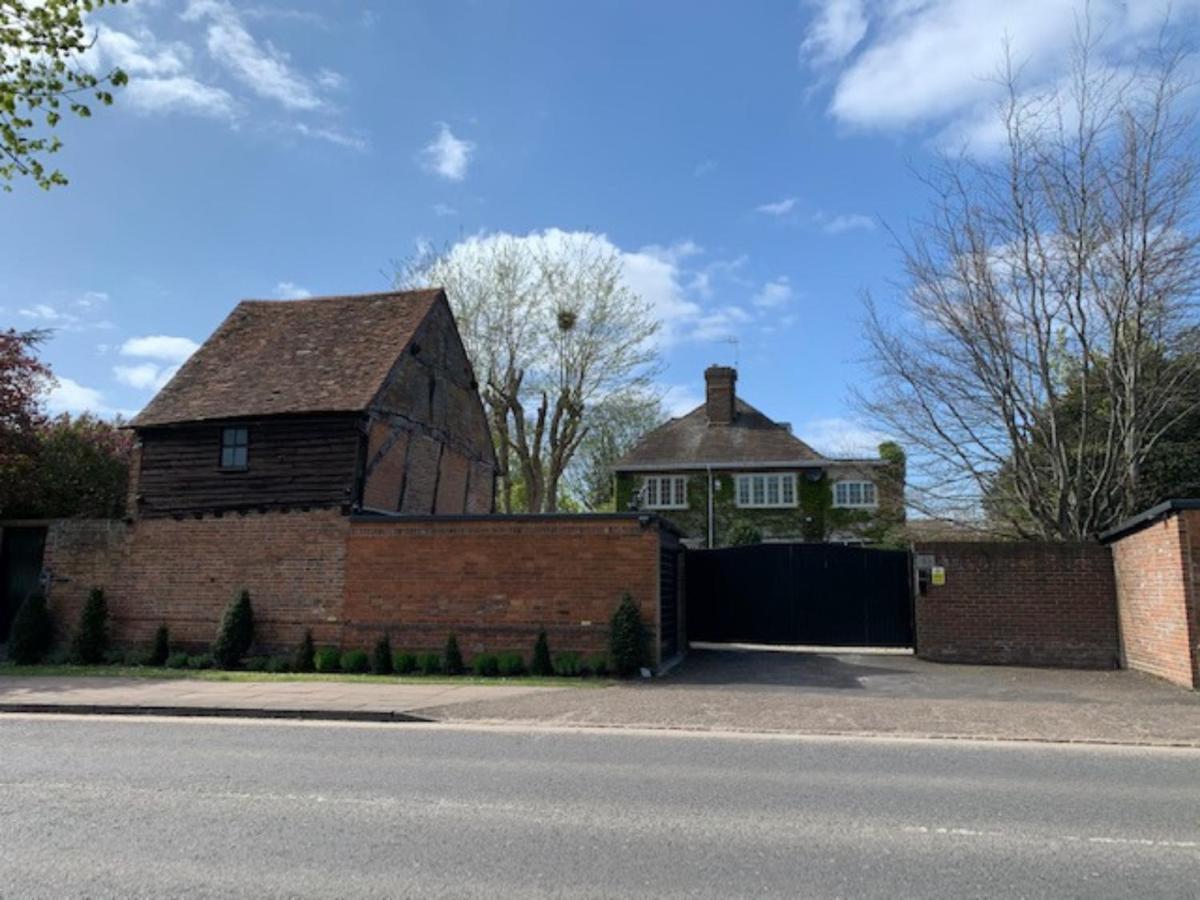The Malt House Hotel Aylesbury  Exterior photo